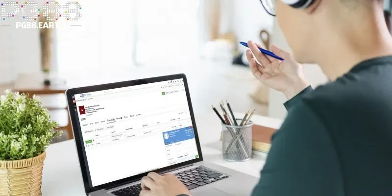 Có thể liên hệ với bộ phận chăm sóc khách hàng qua nhiều kênh liên lạc